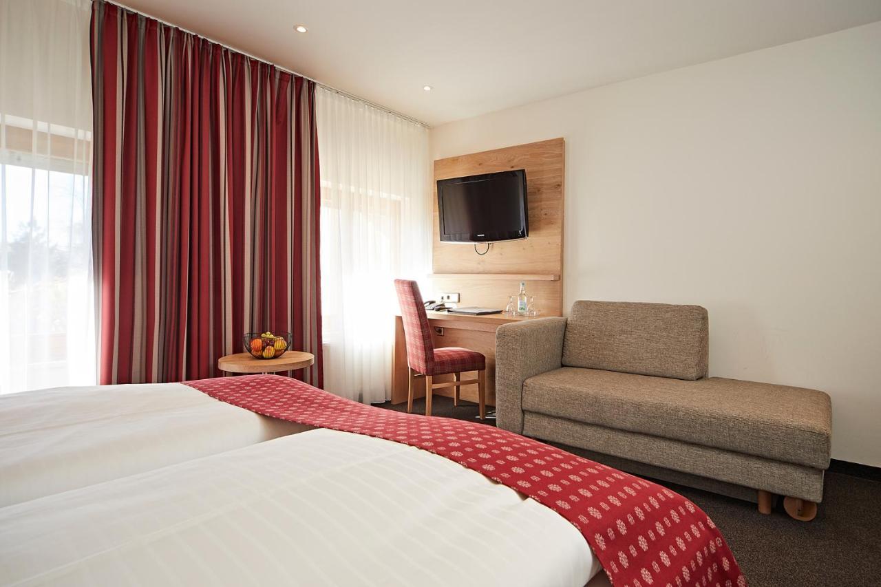 Landhotel Mohren Шварценбах Экстерьер фото