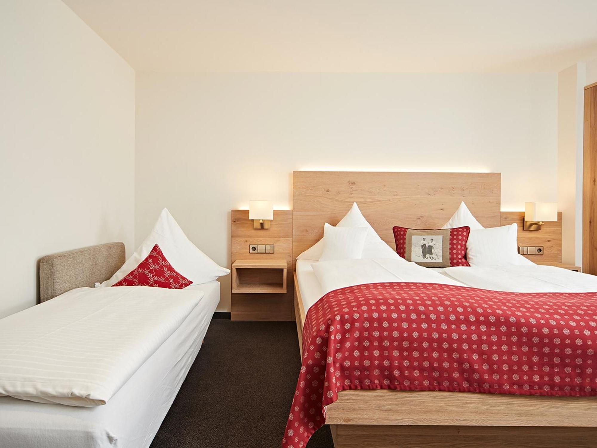 Landhotel Mohren Шварценбах Экстерьер фото