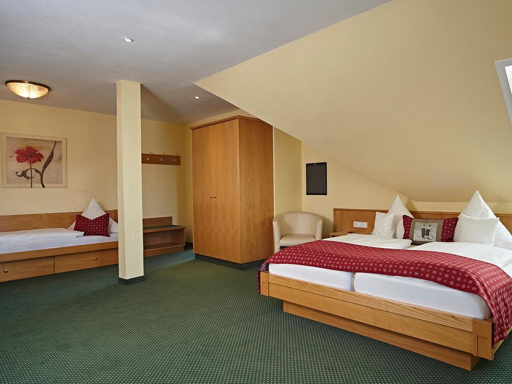 Landhotel Mohren Шварценбах Экстерьер фото